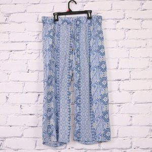 2/$20 blue paisley print flowy capris pants d2